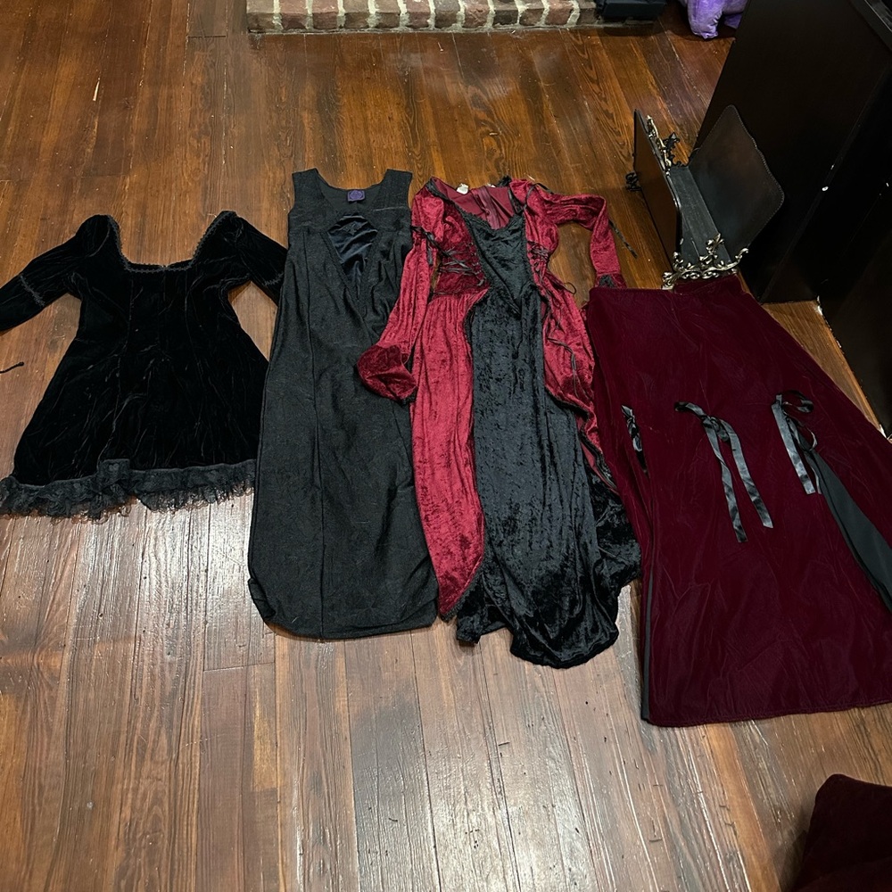 Goth lot 4